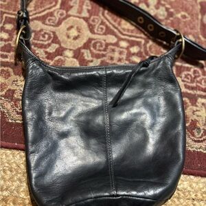 Elegant Black Leather Shoulder Bag
